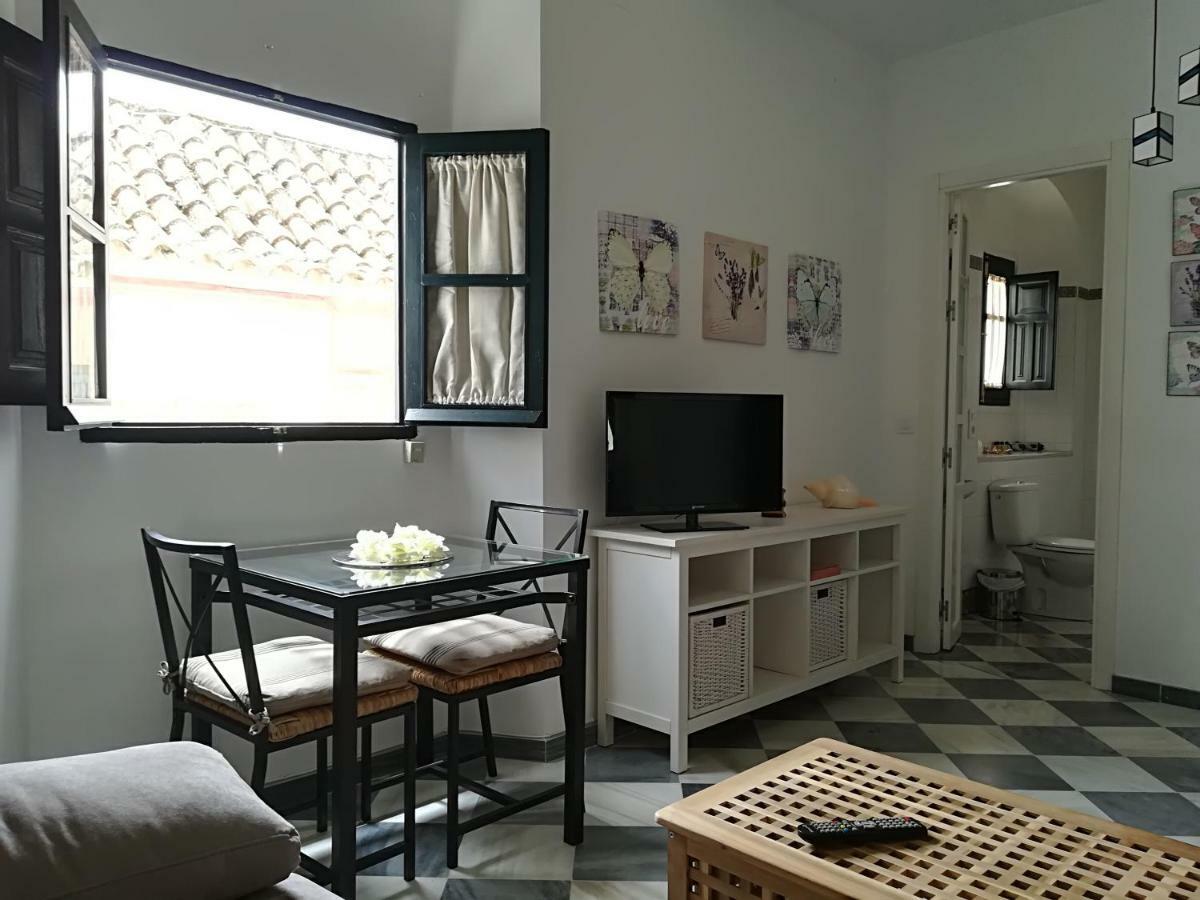 Ave Maria 7 Apartment Tarifa Bagian luar foto